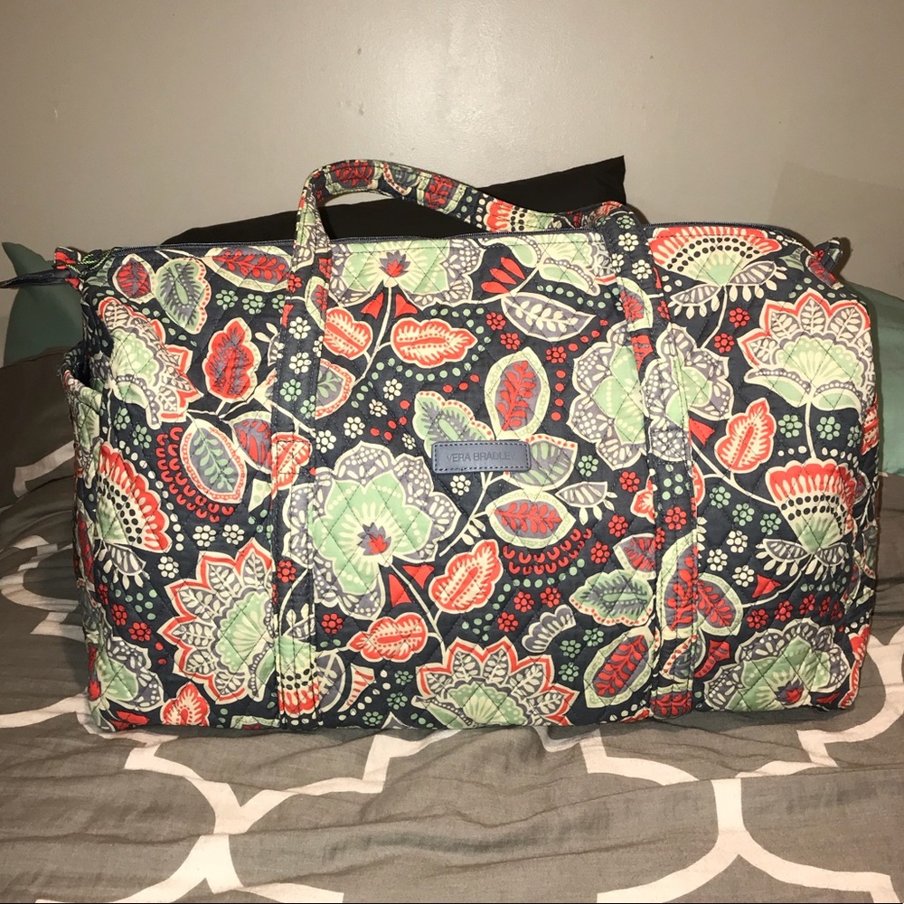 Vera Bradley large duffel bag